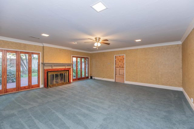 2131 N Charles Street, Pampa, TX 79065