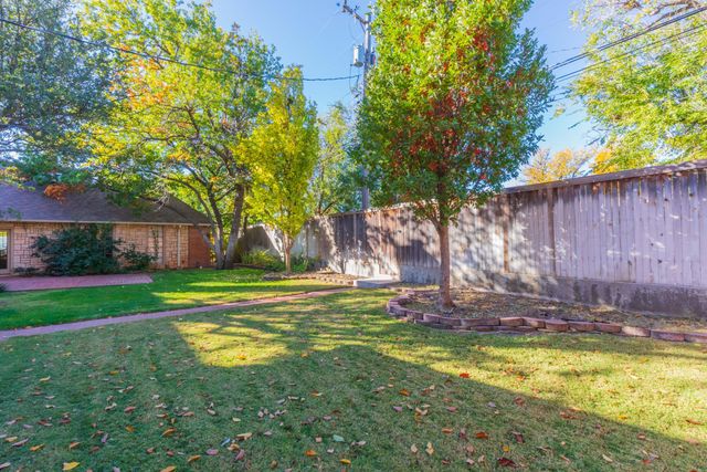 2131 N Charles Street, Pampa, TX 79065