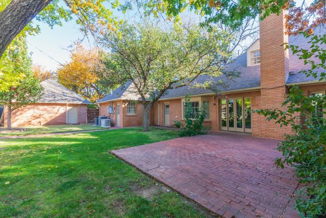 2131 N Charles Street, Pampa, TX 79065