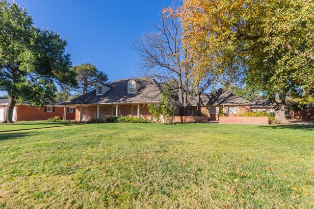 2131 N Charles Street, Pampa, TX 79065