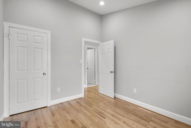 10 LOGANWOOD CT, North Bethesda, MD 20852