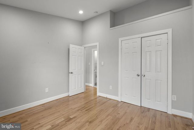 10 LOGANWOOD CT, North Bethesda, MD 20852