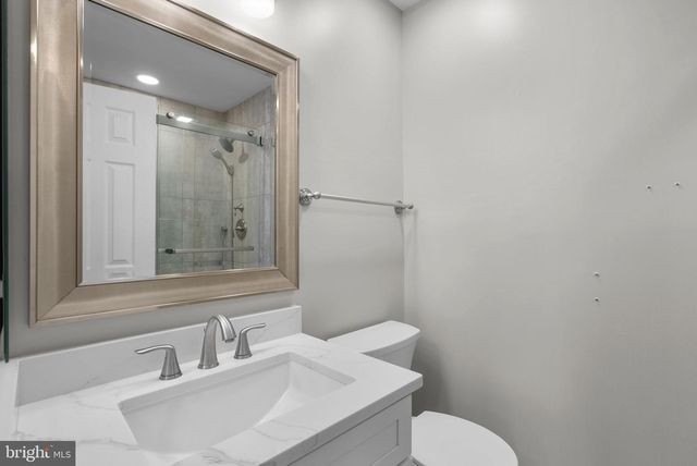 10 LOGANWOOD CT, North Bethesda, MD 20852