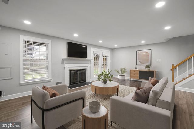 10 LOGANWOOD CT, North Bethesda, MD 20852