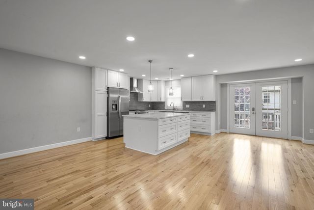 10 LOGANWOOD CT, North Bethesda, MD 20852