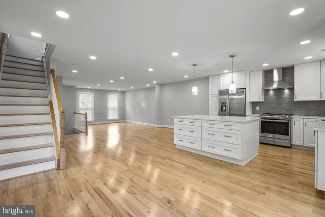 10 LOGANWOOD CT, North Bethesda, MD 20852