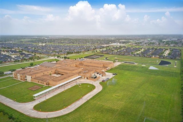 20306 Peralta Cliff Trail, Richmond, TX 77407