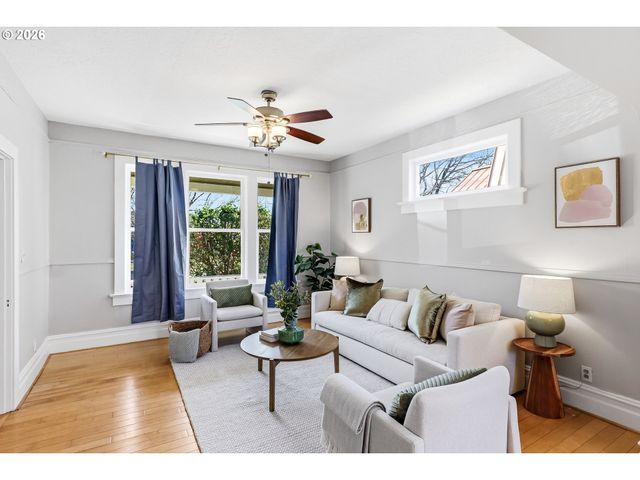 3923 Se MAIN St, Portland, OR 97214