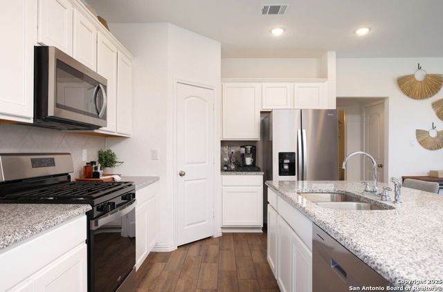 6754 Velma Path, San Antonio, TX 78253