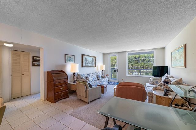 3450 S Ocean Boulevard 206, Palm Beach, FL 33480