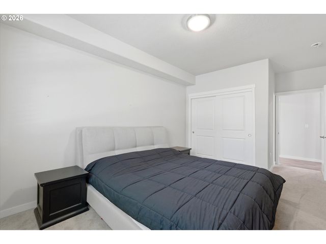 16322 Nw CHADWICK Way 102, Portland, OR 97229