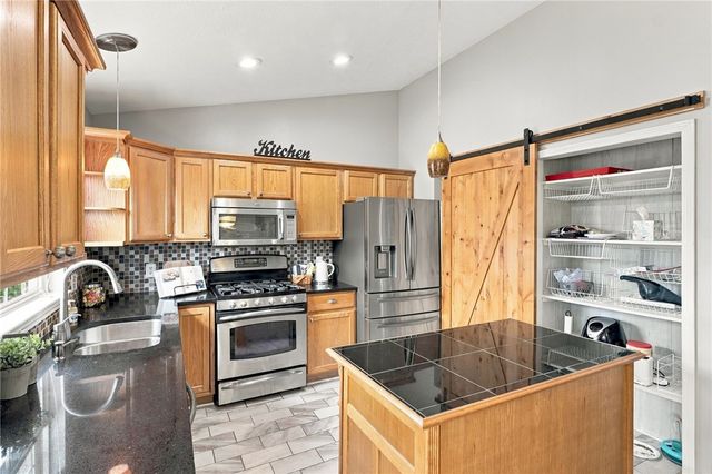 21 Black Duck Trail, Greece, NY 14626