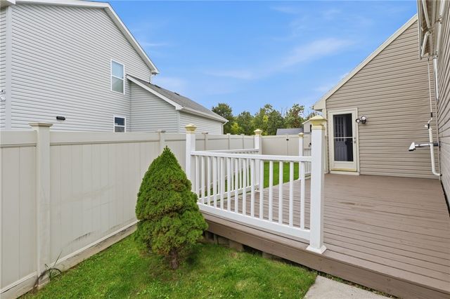 21 Black Duck Trail, Greece, NY 14626