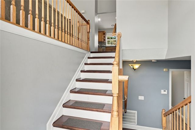 21 Black Duck Trail, Greece, NY 14626