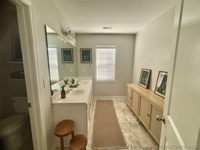 215 AMBERGATE Drive, Youngsville, NC 27596