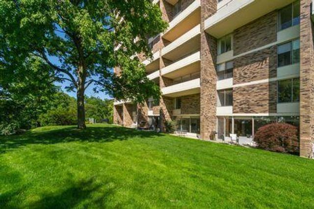 1000 Urlin Avenue, 15, Grandview Heights, OH 43212