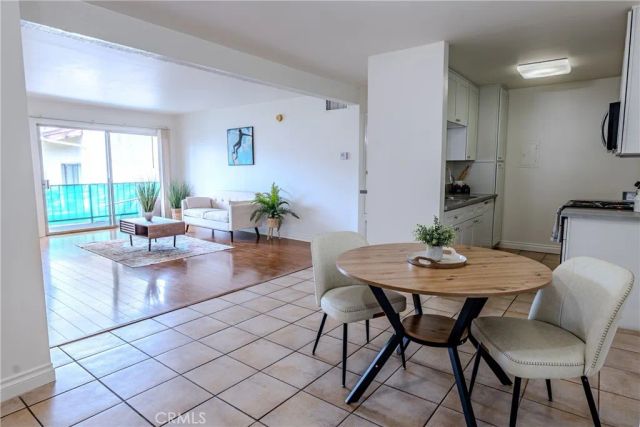 5460 White Oak K301, Encino, CA 91316