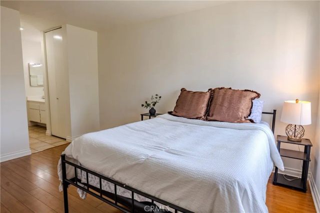 5460 White Oak K301, Encino, CA 91316