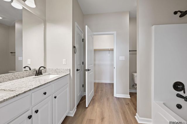 17455 Berkshire Dr, Prairieville, LA 70769