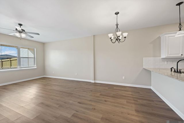 17455 Berkshire Dr, Prairieville, LA 70769