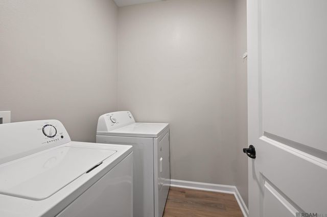 17455 Berkshire Dr, Prairieville, LA 70769