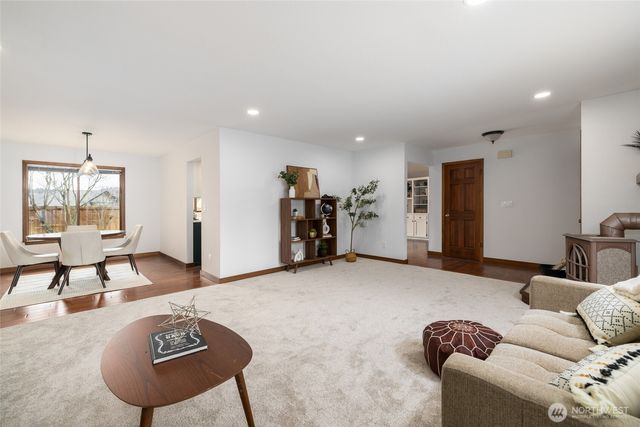 3400 Trumpeter Drive, Mount Vernon, WA 98273