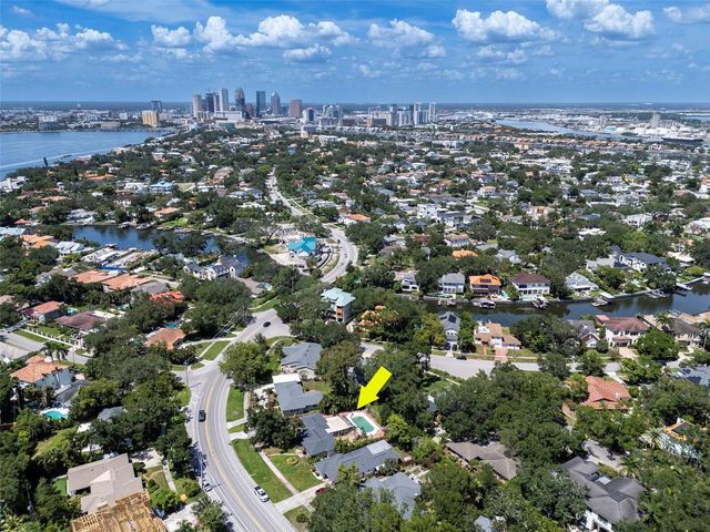 451 W DAVIS BOULEVARD, Tampa, FL 33606