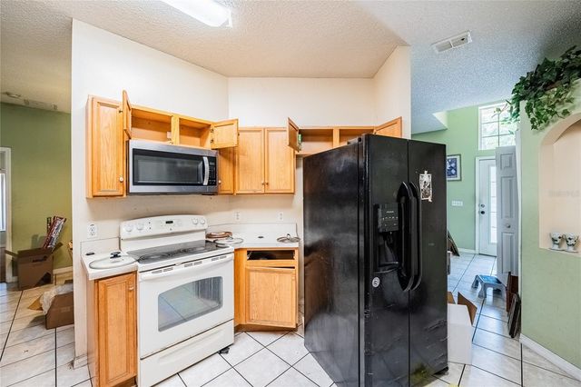 427 LARK COURT, Kissimmee, FL 34759