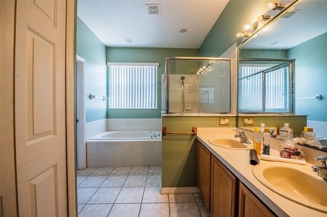 427 LARK COURT, Kissimmee, FL 34759