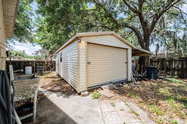 427 LARK COURT, Kissimmee, FL 34759