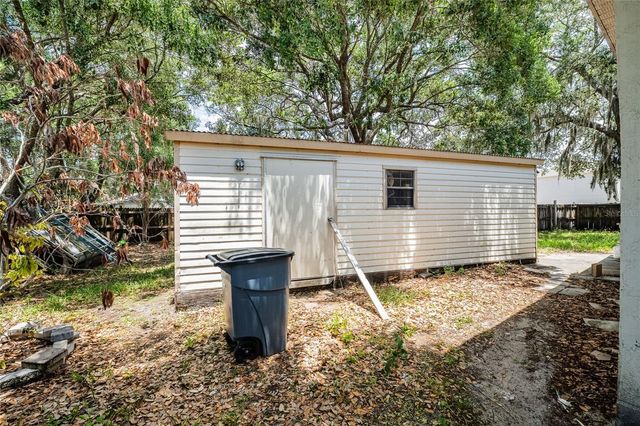 427 LARK COURT, Kissimmee, FL 34759