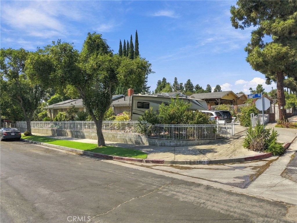 12011 Jouett, Sylmar, CA 91342 — photo 3