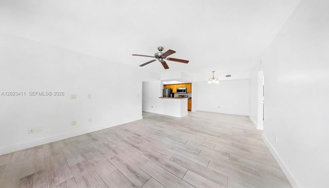 5760 Rock Island Rd 321, Tamarac, FL 33319