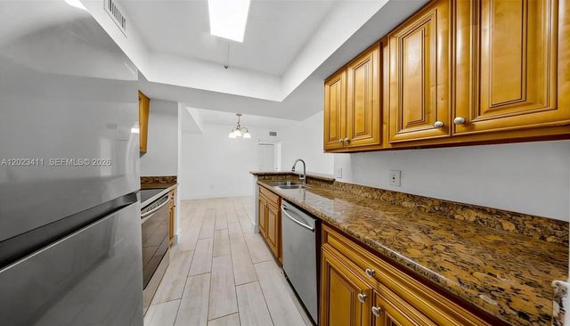 5760 Rock Island Rd 321, Tamarac, FL 33319