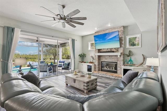 8107 SIERRA MANOR LANE, Tampa, FL 33635