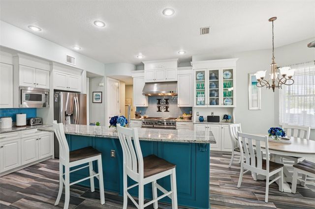 8107 SIERRA MANOR LANE, Tampa, FL 33635