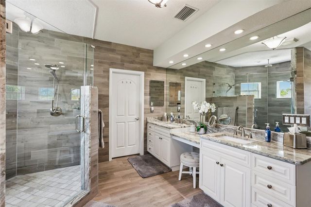 8107 SIERRA MANOR LANE, Tampa, FL 33635