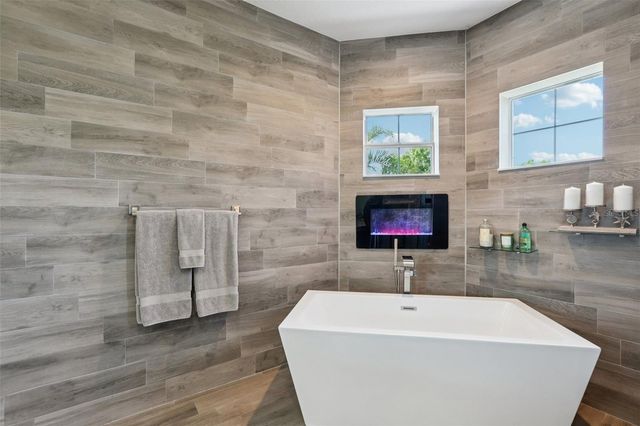 8107 SIERRA MANOR LANE, Tampa, FL 33635