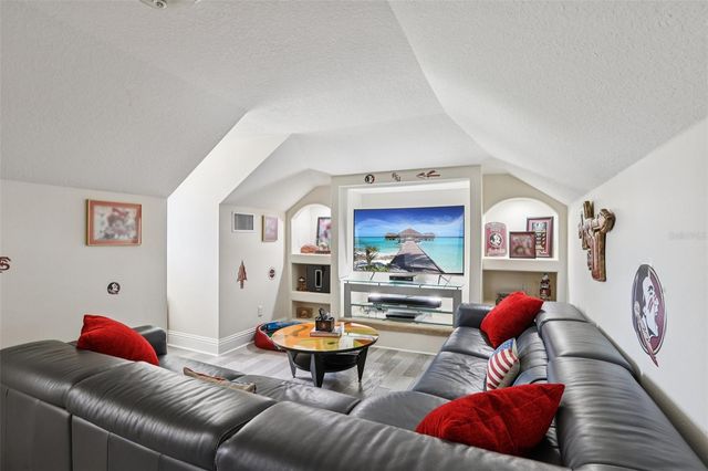 8107 SIERRA MANOR LANE, Tampa, FL 33635