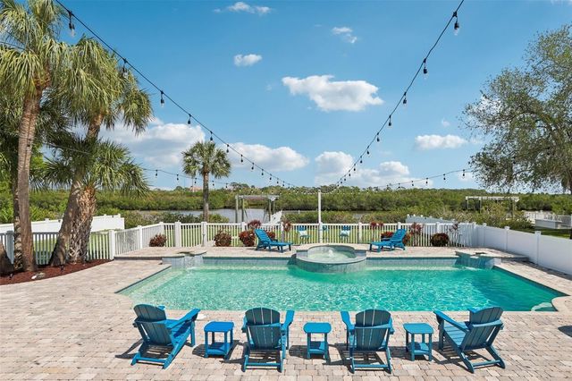 8107 SIERRA MANOR LANE, Tampa, FL 33635