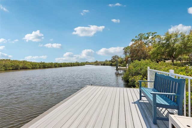 8107 SIERRA MANOR LANE, Tampa, FL 33635