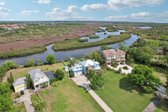 8107 SIERRA MANOR LANE, Tampa, FL 33635