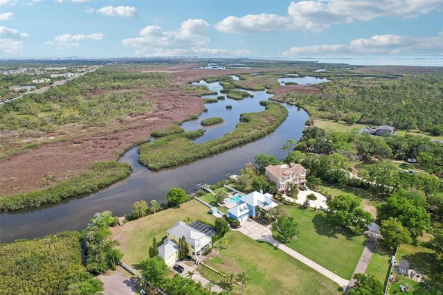 8107 SIERRA MANOR LANE, Tampa, FL 33635