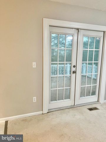 9 GRANTS CT, Stafford, VA 22556