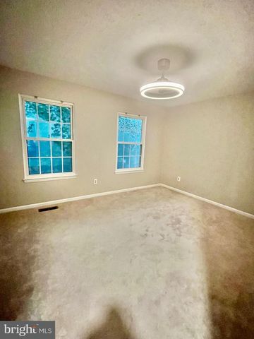 9 GRANTS CT, Stafford, VA 22556