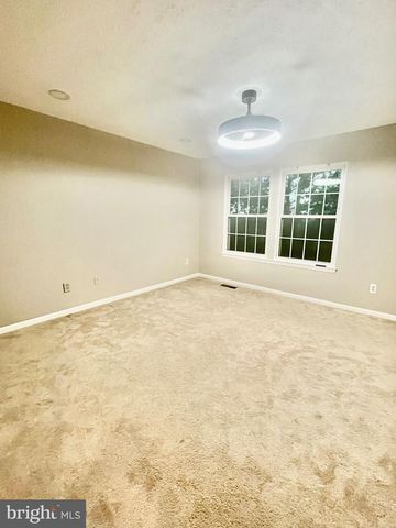 9 GRANTS CT, Stafford, VA 22556
