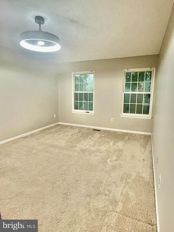 9 GRANTS CT, Stafford, VA 22556