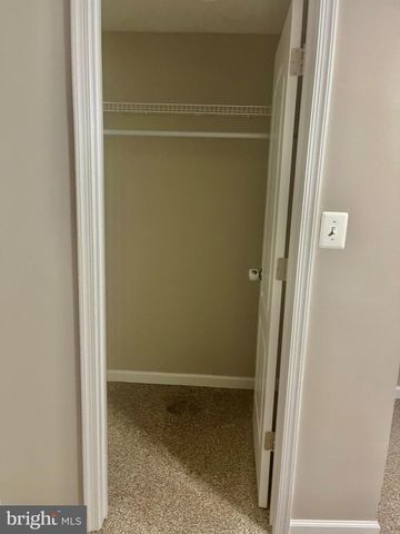 9 GRANTS CT, Stafford, VA 22556