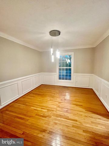 9 GRANTS CT, Stafford, VA 22556