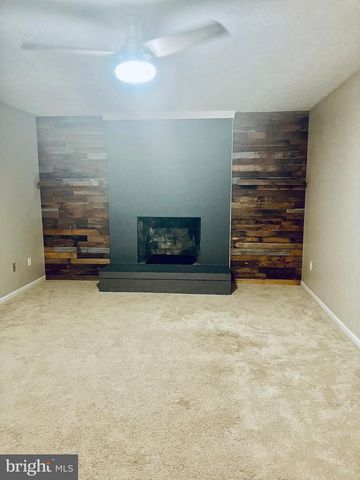 9 GRANTS CT, Stafford, VA 22556